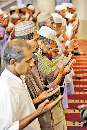 The Rise of Religious Extremism & Anti-Muslim Politics in Sri Lanka